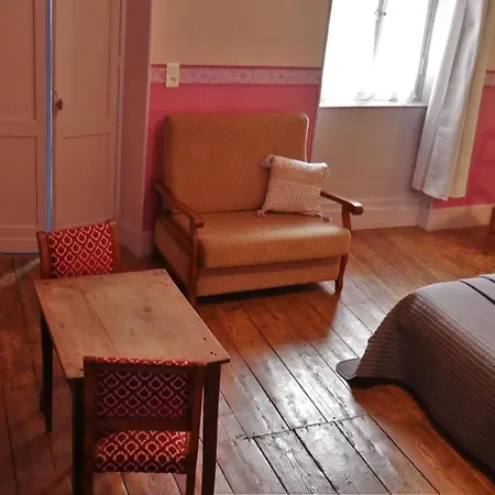La Maison Des 4 M Bed and Breakfast *