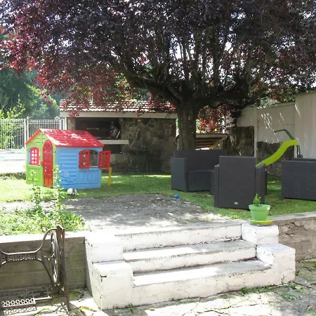 La Maison Des 4 M Bed and Breakfast